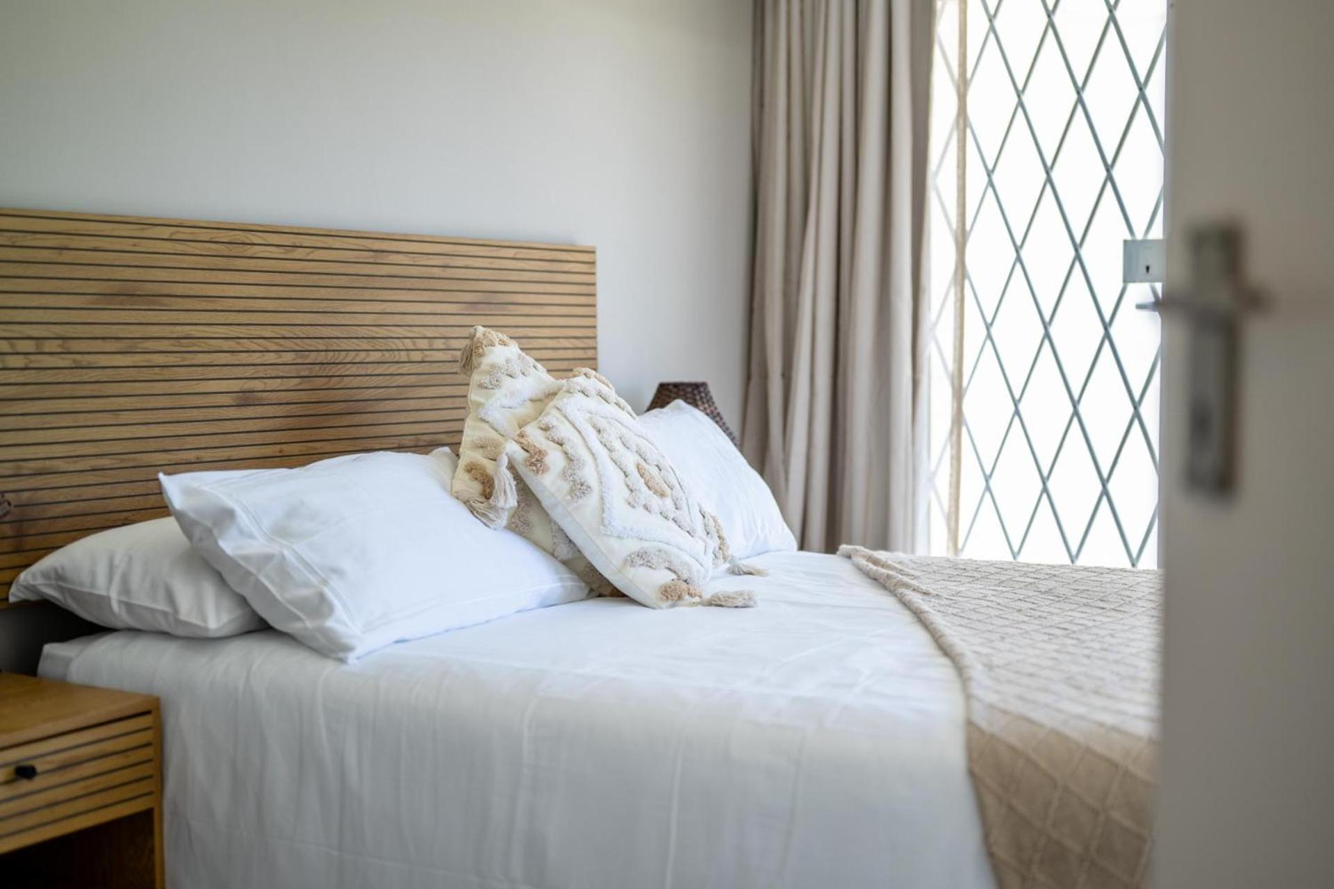 4 Serene Palms Apartment *
